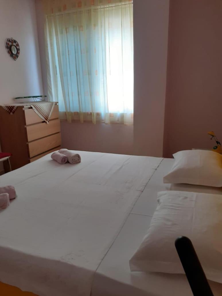 Ardo Apartament ドゥラス エクステリア 写真