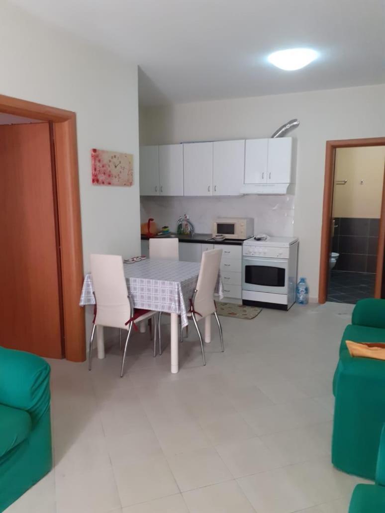 Ardo Apartament ドゥラス エクステリア 写真